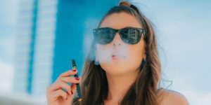 How To Use A Dry Herb Vaporizer Pen?